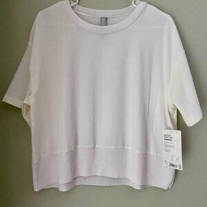Athleta zephyr crop tee white NWT